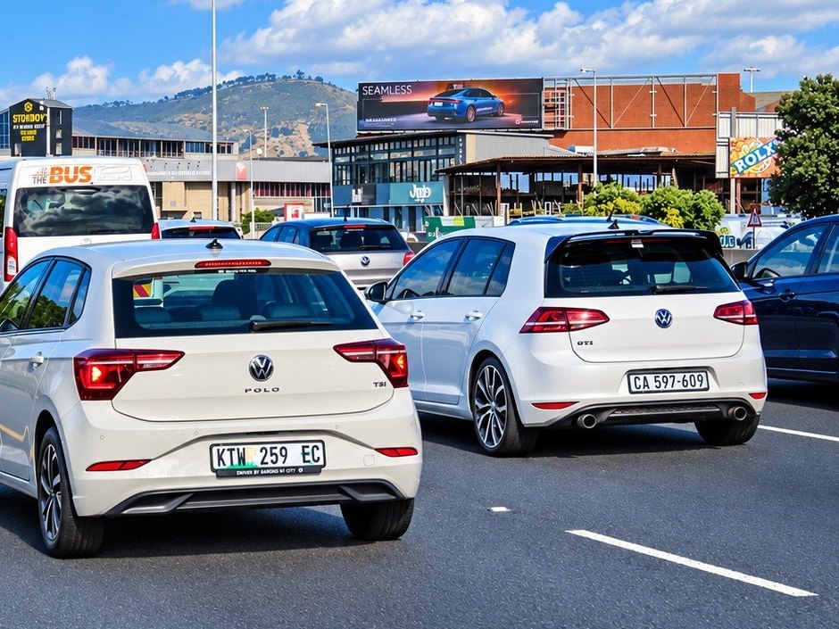 Digital billboard facing N1 traffic entering Cape Town
